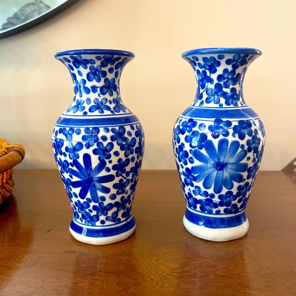 Vintage 70s Shafford vases